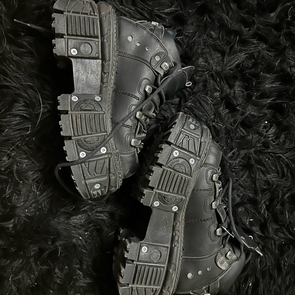 New Rock shoes